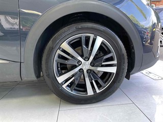 Used Peugeot 5008