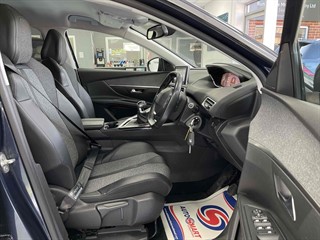 Used Peugeot 5008