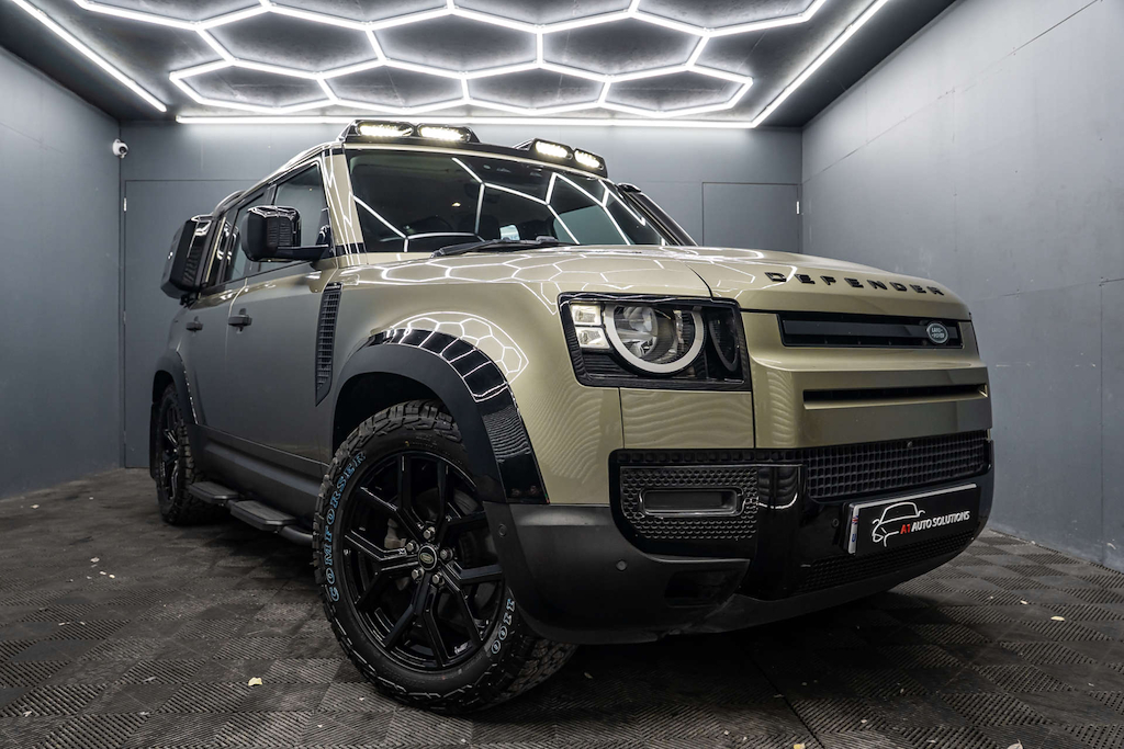 Land Rover Defender