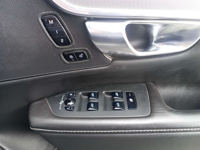 Used Volvo V90