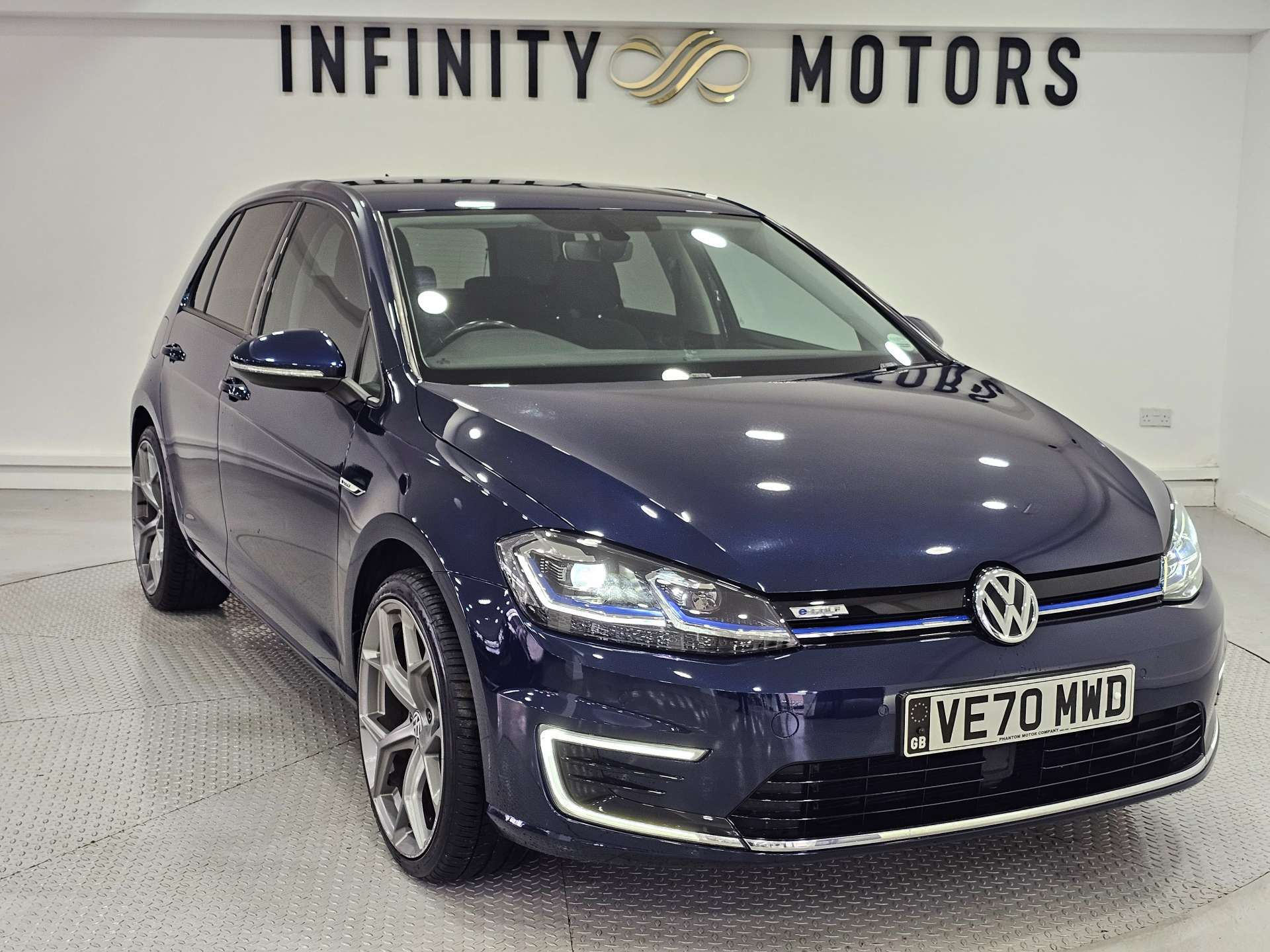 2020 VOLKSWAGEN GOLF