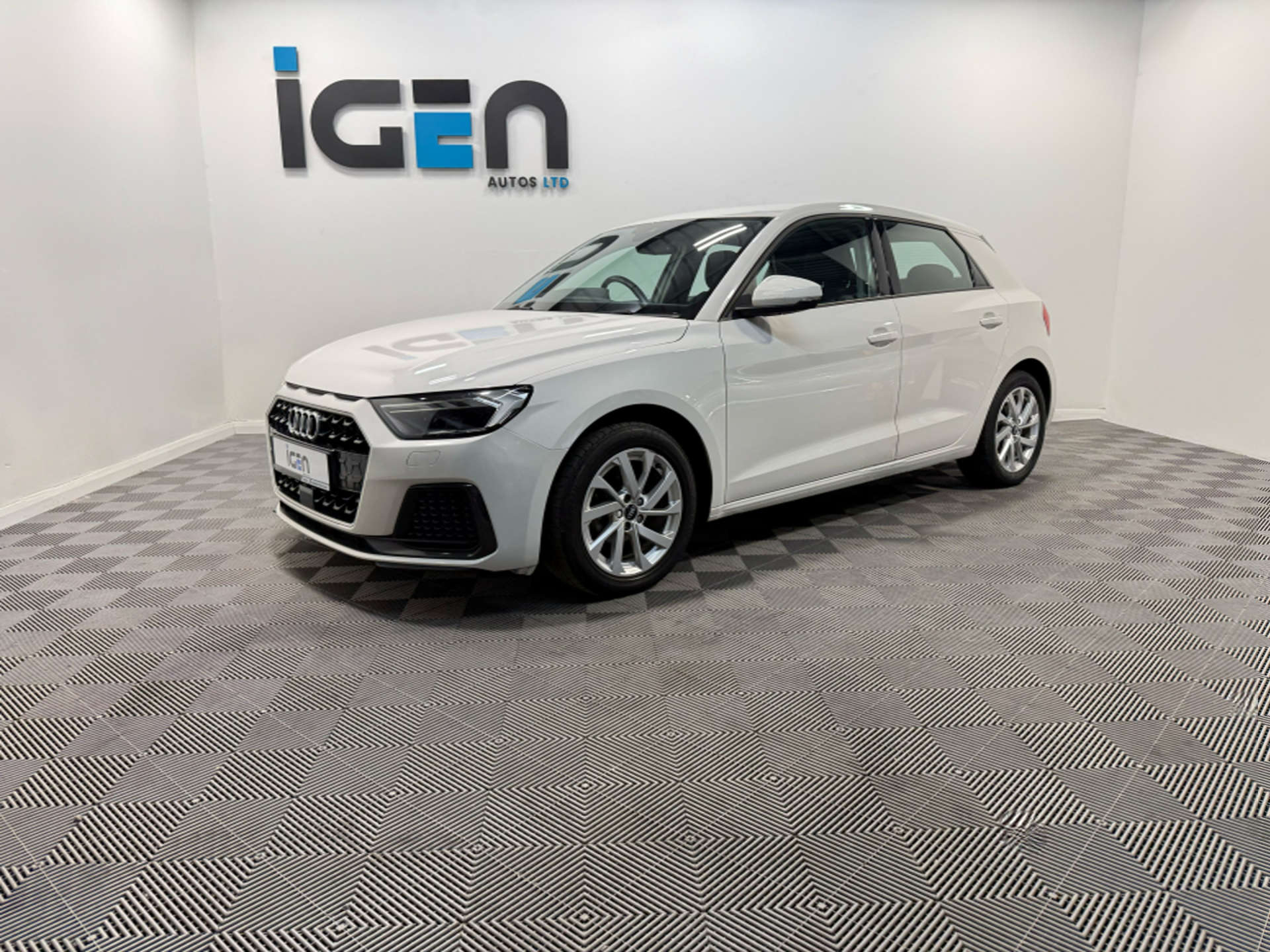 2021 Audi A1