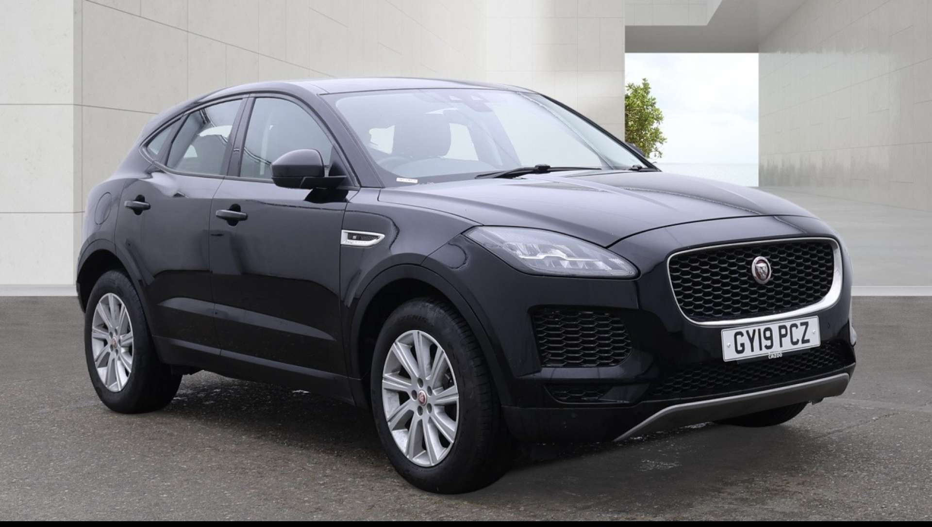 2019 JAGUAR E-PACE