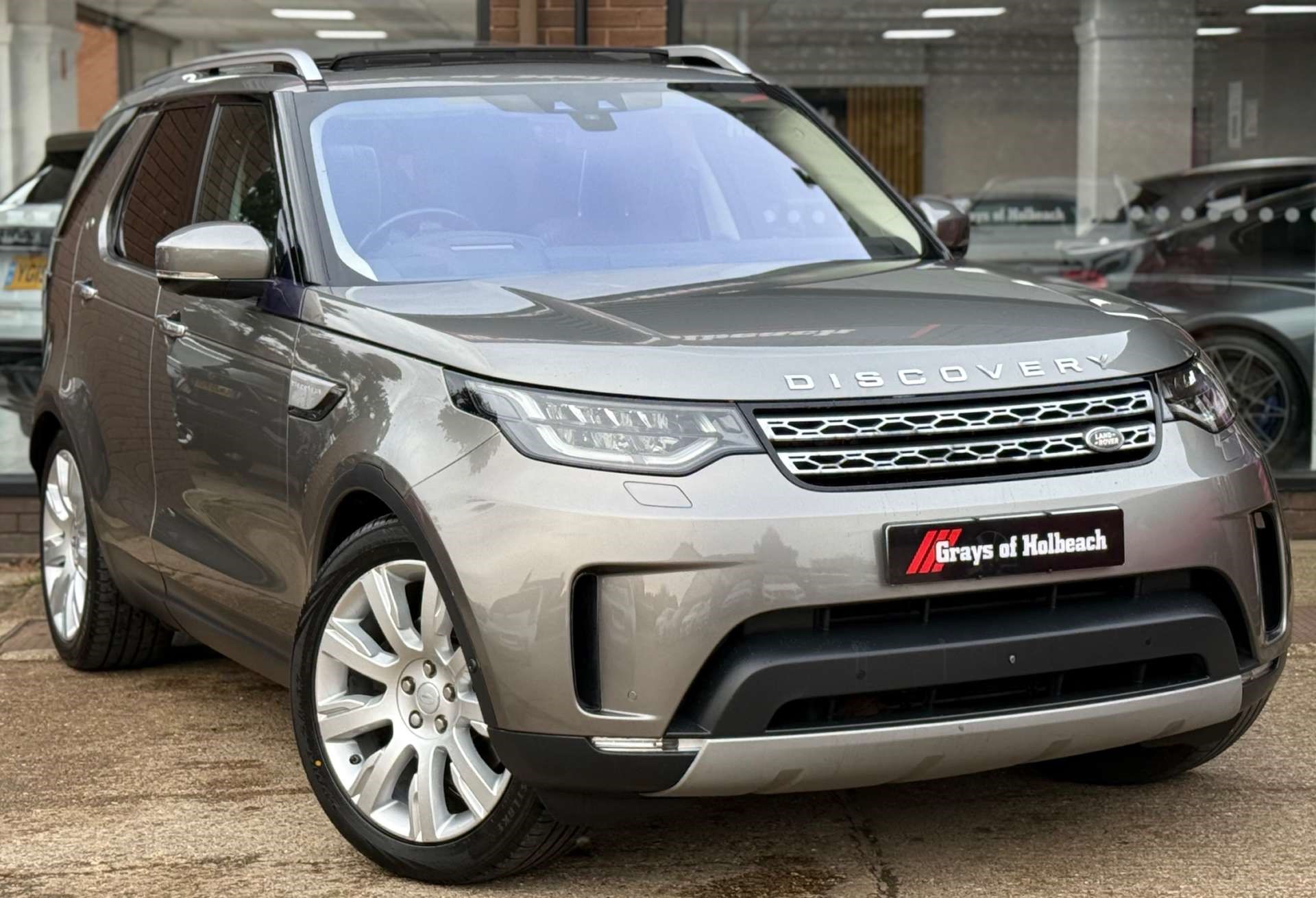 2017 LAND ROVER DISCOVERY
