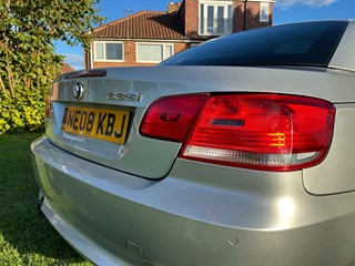 Used BMW 335i from Autopoint York