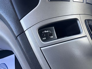 Used Hyundai i800 from Autopoint York