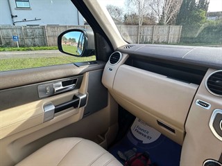 Used Land Rover Discovery from Autopoint York