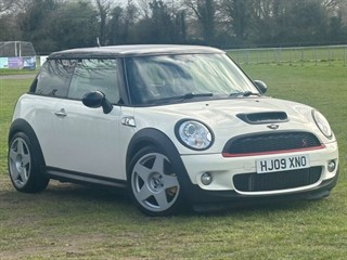 Used MINI Hatch from Autopoint York
