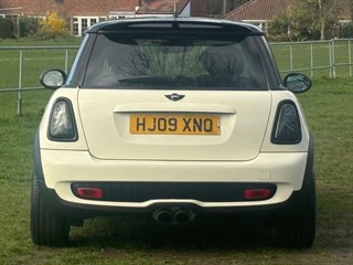 Used MINI Hatch from Autopoint York