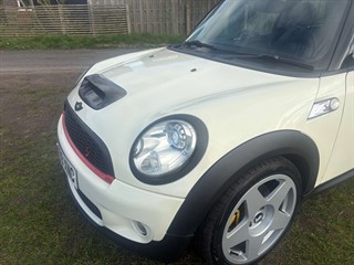 Used MINI Hatch from Autopoint York