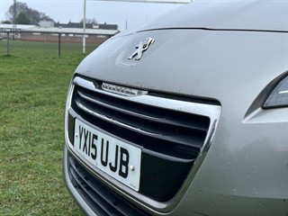 Used Peugeot 5008 from Autopoint York