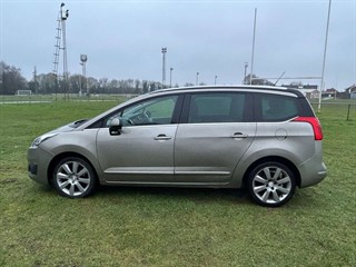Used Peugeot 5008 from Autopoint York