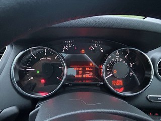 Used Peugeot 5008 from Autopoint York