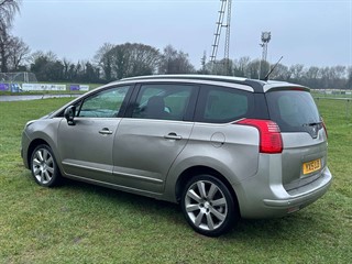 Used Peugeot 5008 from Autopoint York