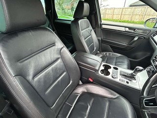 Used Volkswagen Touareg from Autopoint York