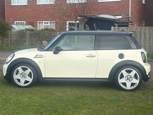 Used MINI Hatch