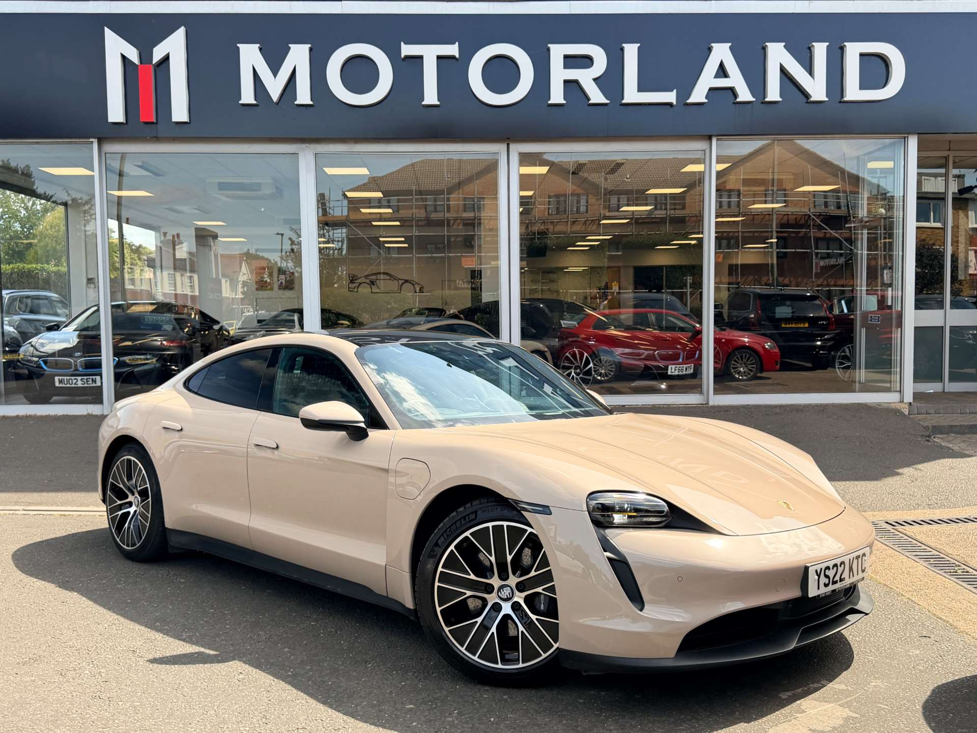 2022 PORSCHE TAYCAN