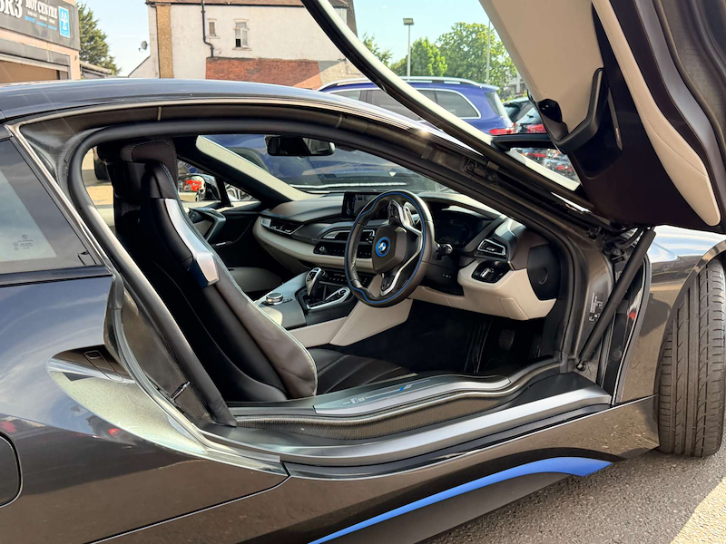 Used BMW i8