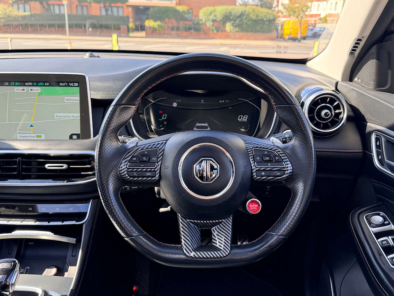 Used MG MG HS