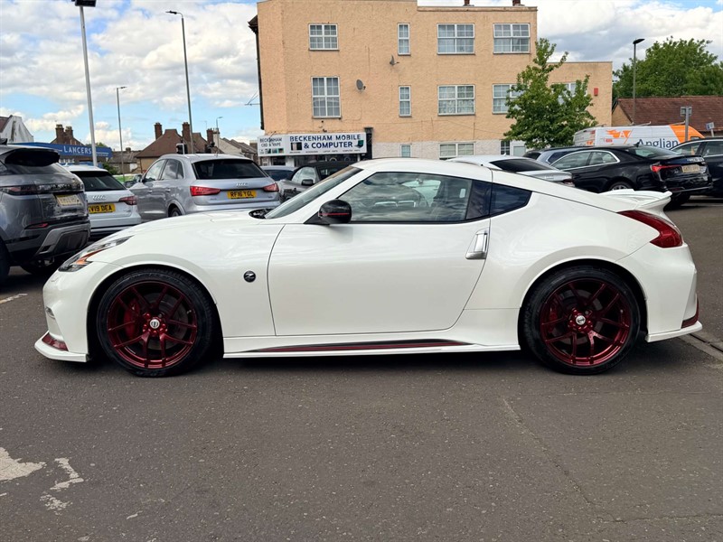 Used Nissan 370Z
