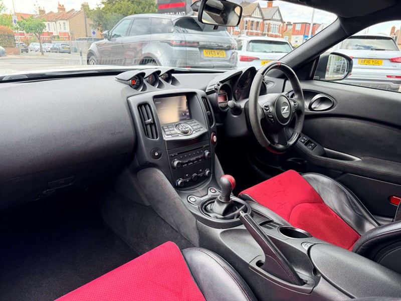 Used Nissan 370Z