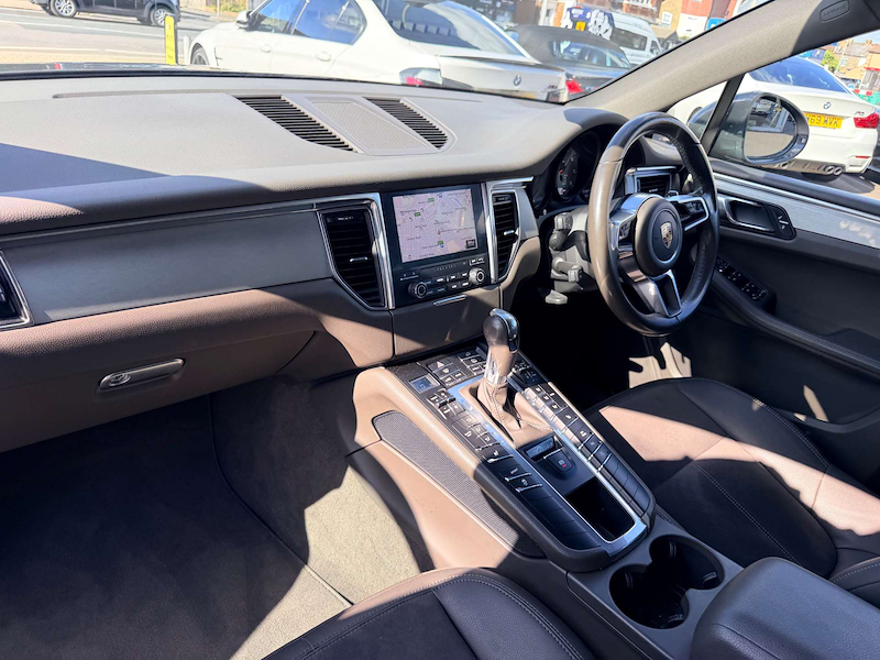 Used Porsche Macan