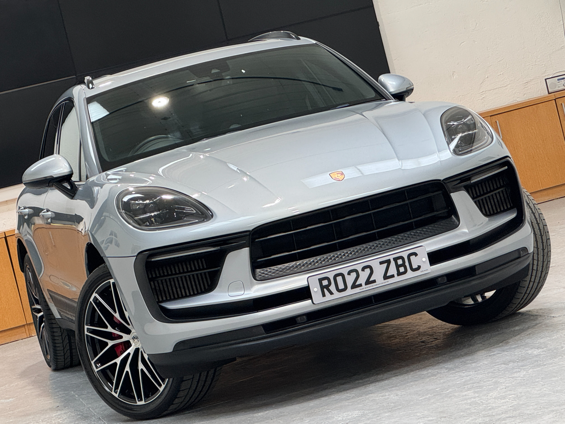 2022 Porsche Macan