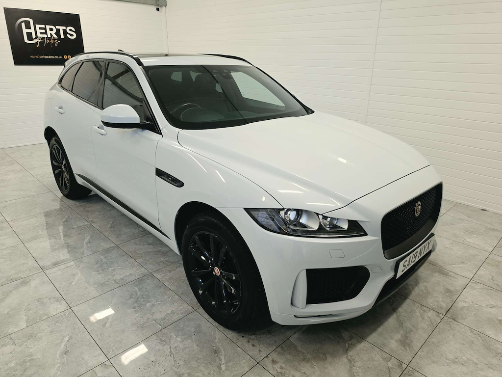 Jaguar F-Pace