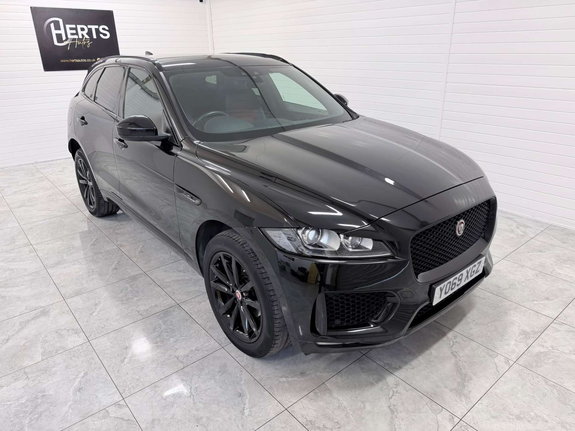 2019 Jaguar F-Pace