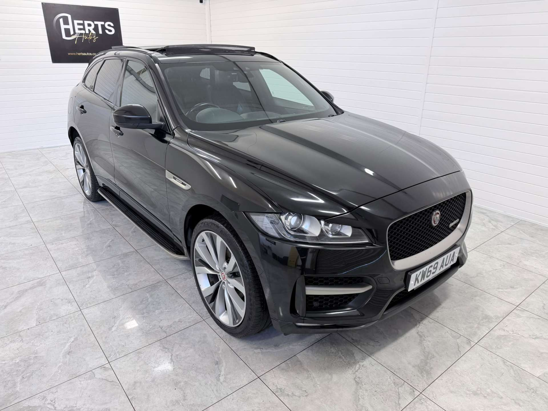 2019 Jaguar F-Pace