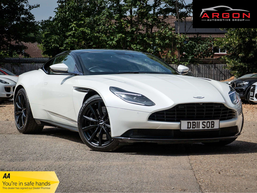 Aston Martin Db11