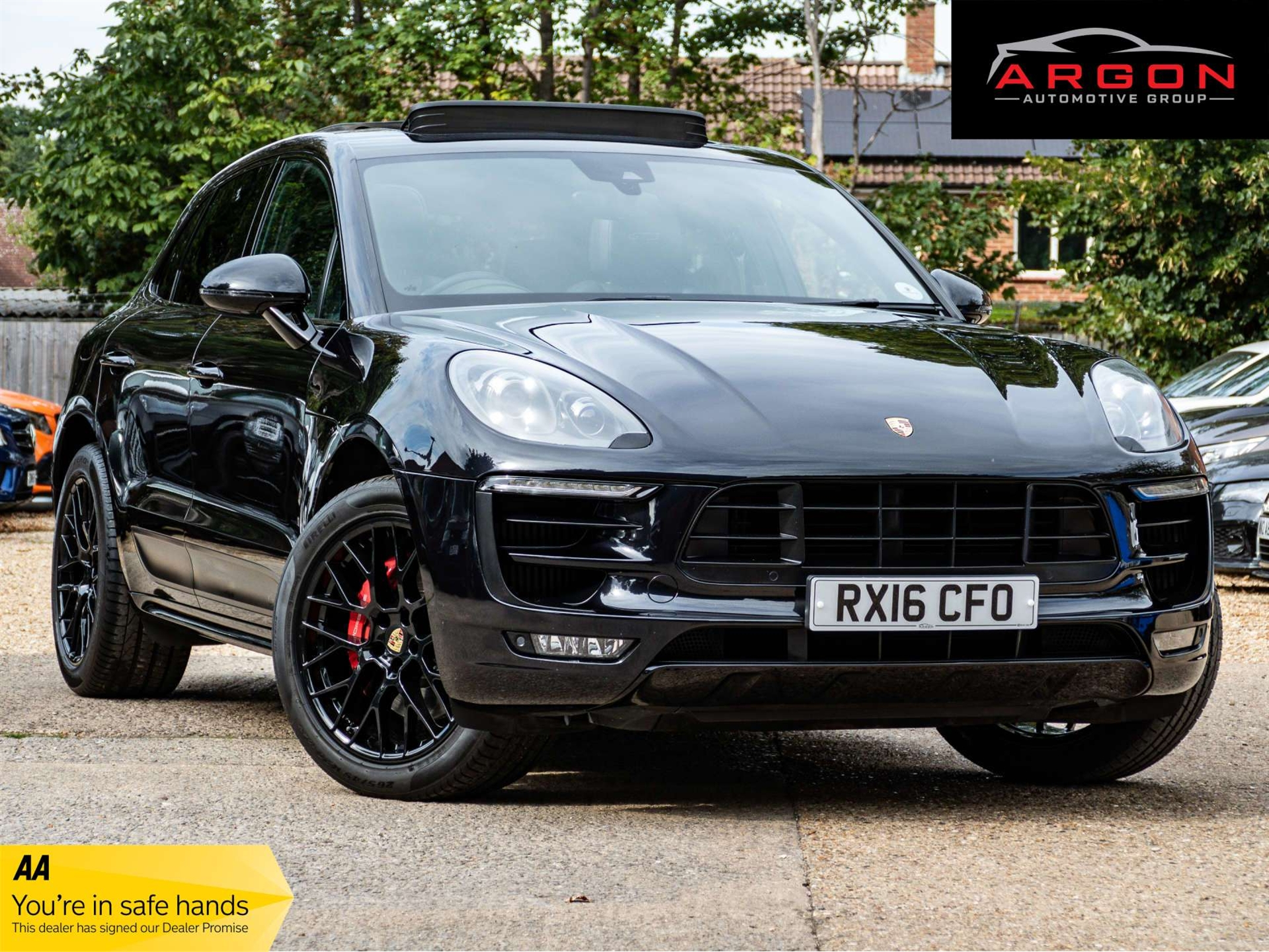 2016 Porsche Macan