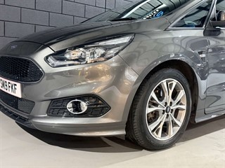 Used Ford S-Max from One Automotive