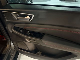 Used Ford S-Max from One Automotive