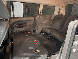Used Ford Tourneo Connect from One Automotive