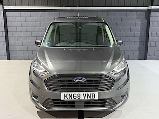Used Ford Tourneo Connect from One Automotive