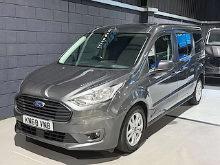 Used Ford Tourneo Connect from One Automotive