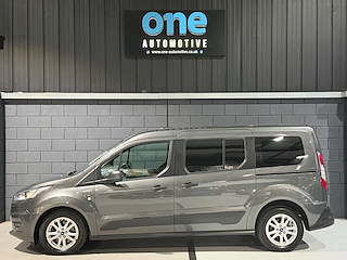 Used Ford Tourneo Connect from One Automotive