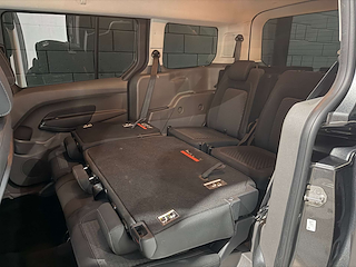 Used Ford Tourneo Connect from One Automotive
