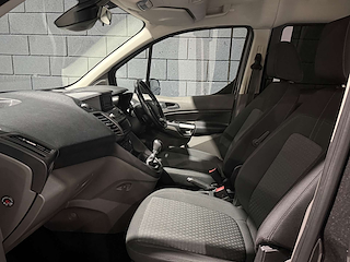 Used Ford Tourneo Connect from One Automotive