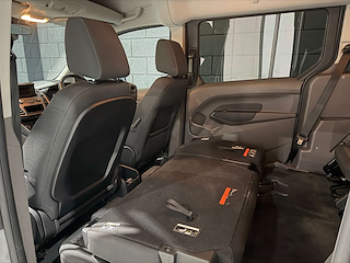 Used Ford Tourneo Connect from One Automotive