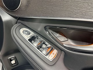 Used Mercedes GLC220d from One Automotive