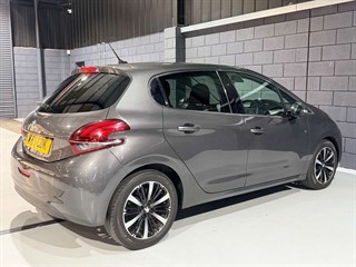 Used Peugeot 208 from One Automotive