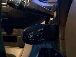 Used Peugeot Expert from One Automotive