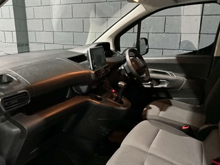 Used Peugeot Partner from One Automotive