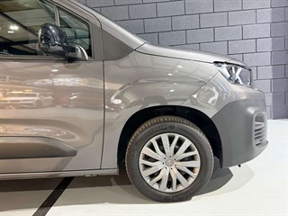 Used Peugeot Partner from One Automotive