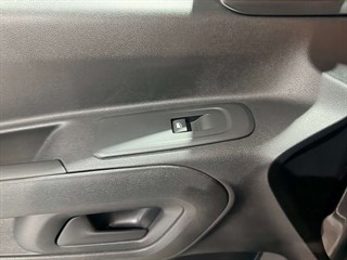 Used Peugeot Partner from One Automotive