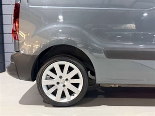 Used Peugeot Partner from One Automotive