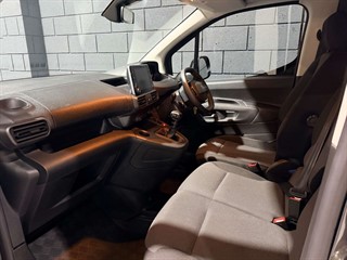 Used Peugeot Partner from One Automotive
