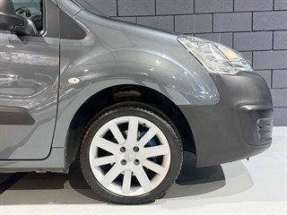 Used Peugeot Partner from One Automotive